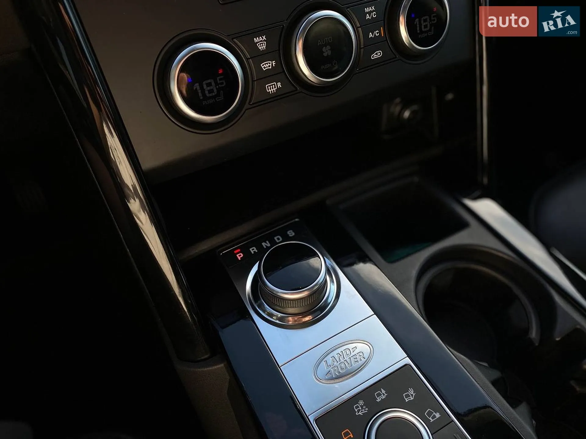 2018 Land Rover Discovery - мініатюра 43