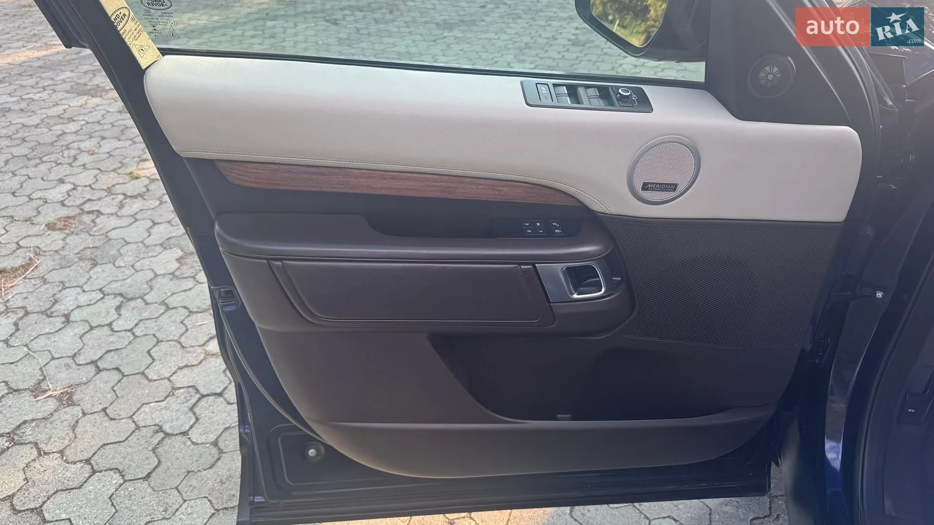 2019 Land Rover Discovery - мініатюра 22