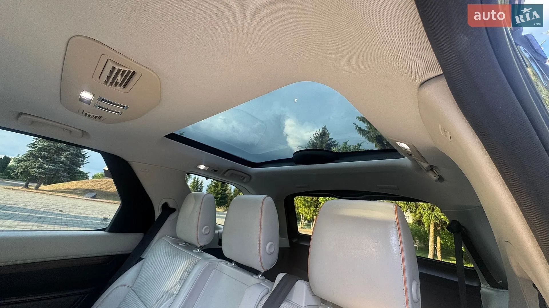 2019 Land Rover Discovery - мініатюра 46