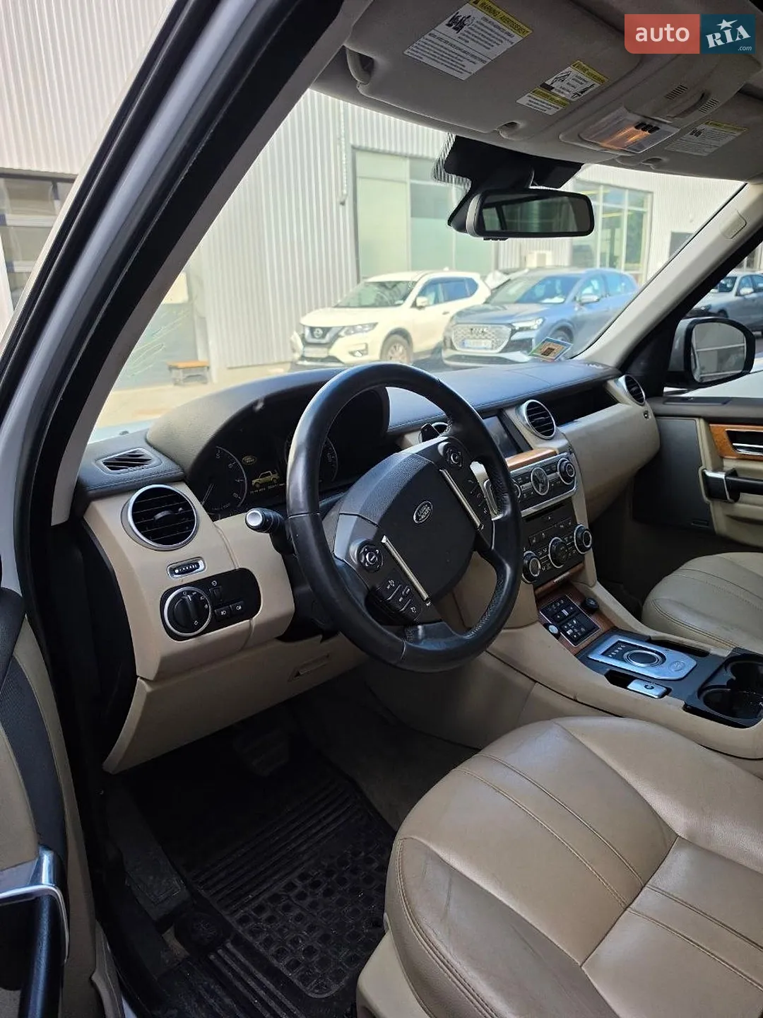 2015 Land Rover Discovery - мініатюра 9