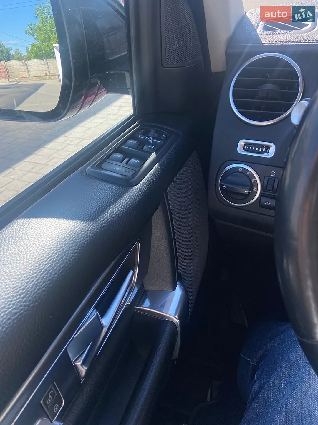 2015 Land Rover Discovery - мініатюра 13