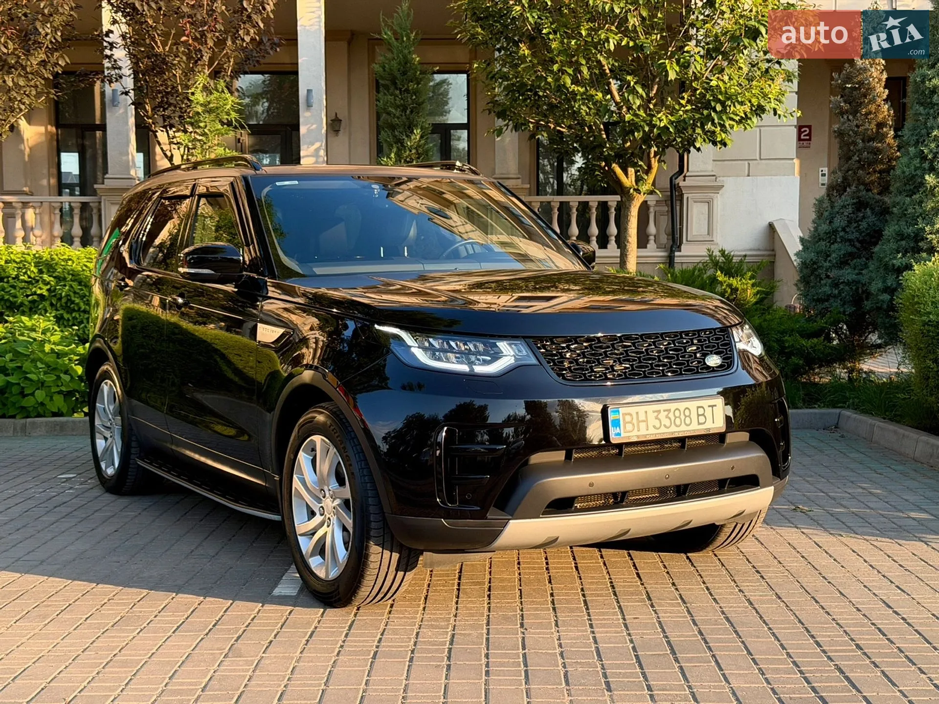 2018 Land Rover Discovery - мініатюра 3