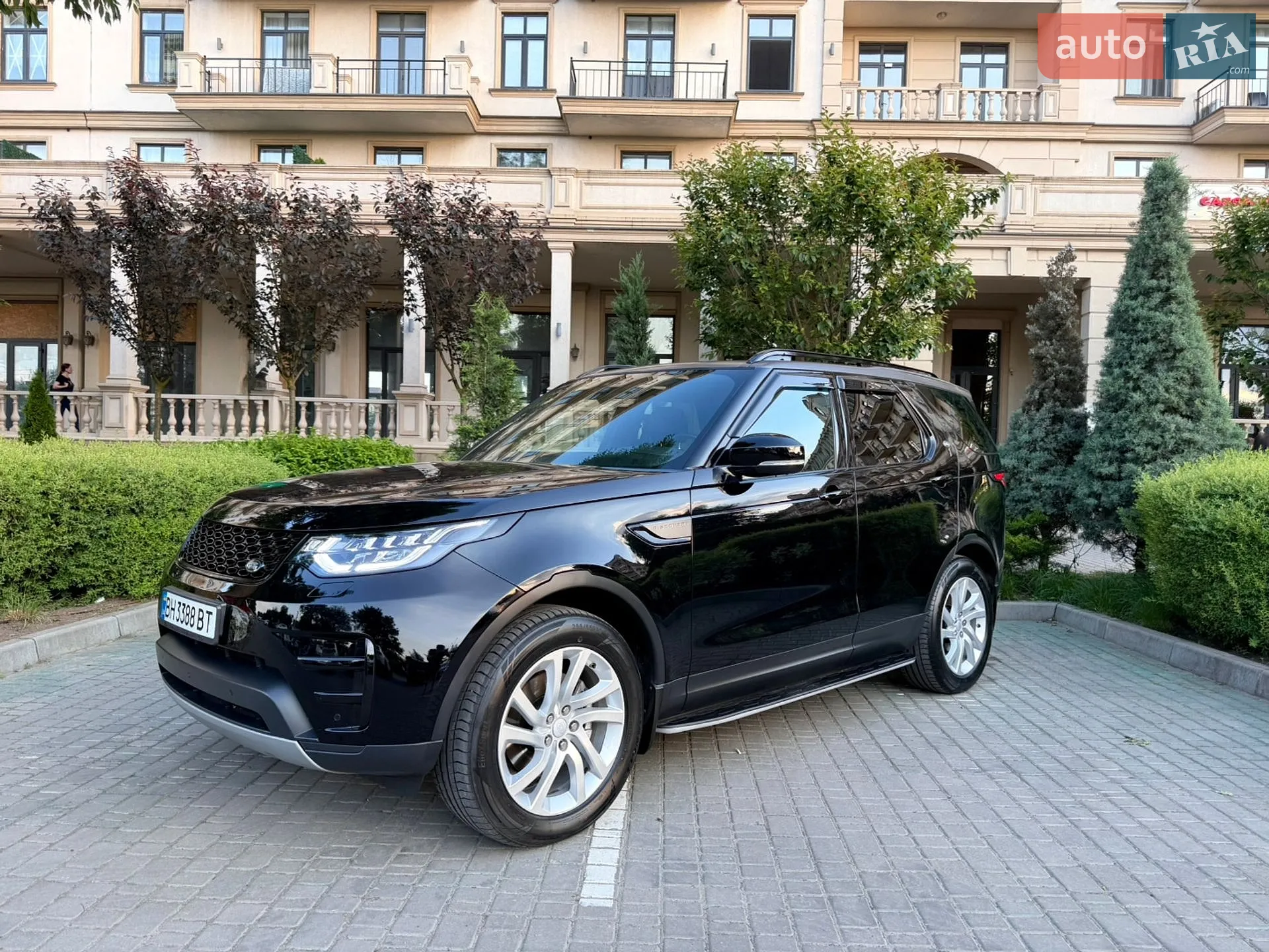 2018 Land Rover Discovery - мініатюра 14