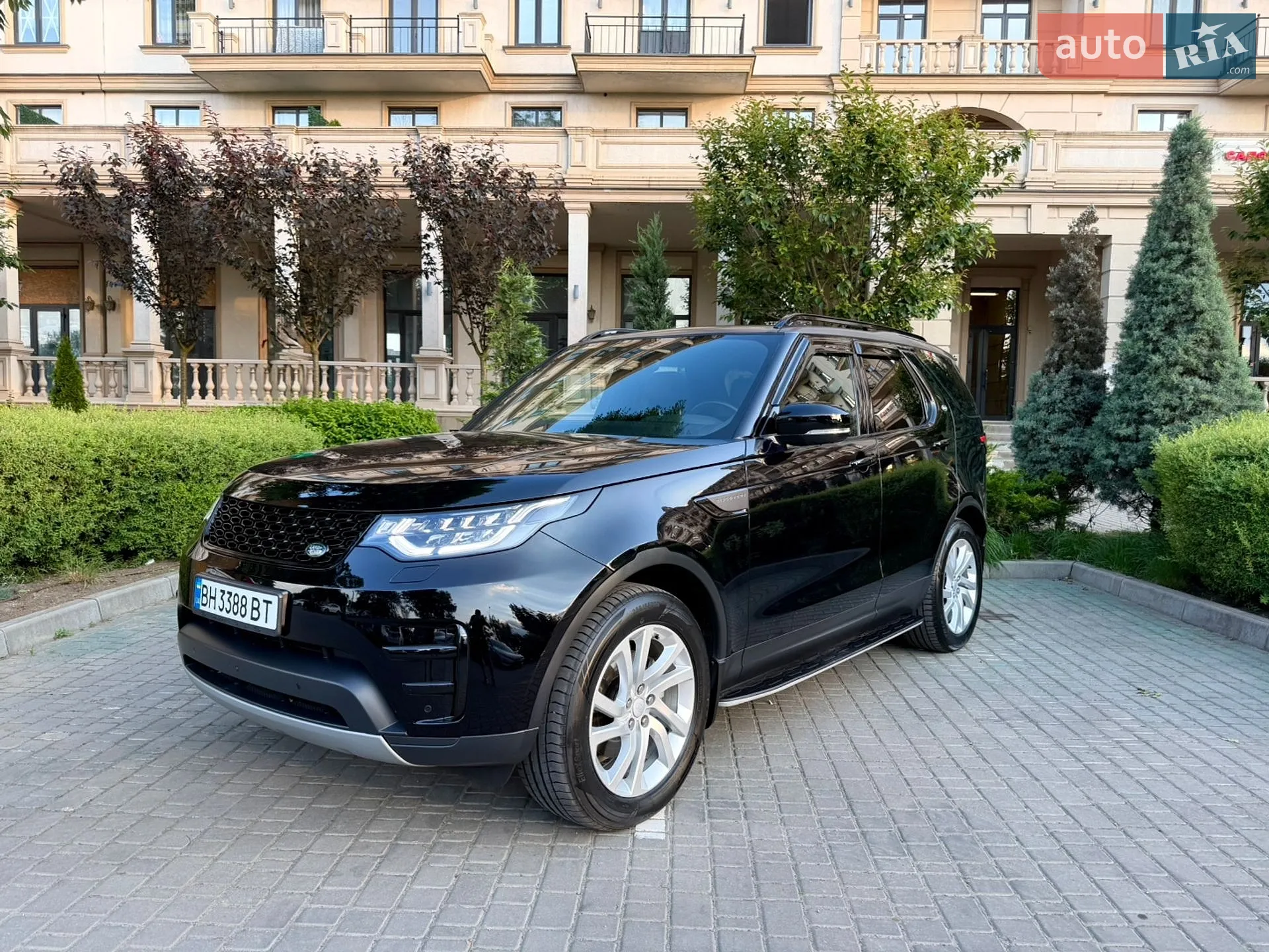 2018 Land Rover Discovery - мініатюра 15