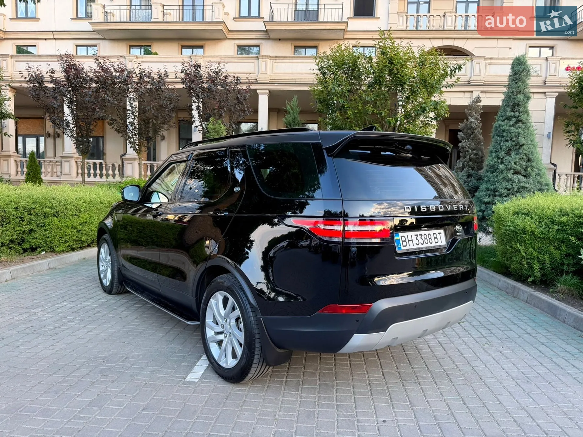 2018 Land Rover Discovery - мініатюра 24