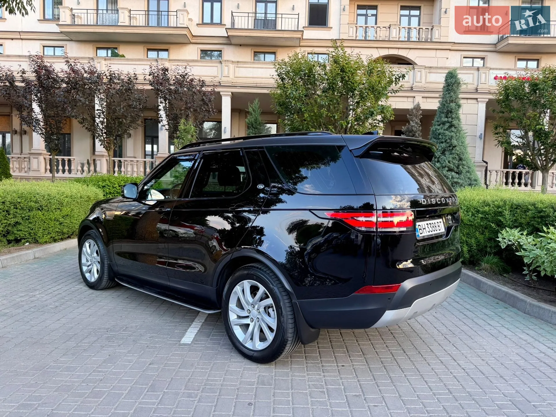 2018 Land Rover Discovery - мініатюра 27