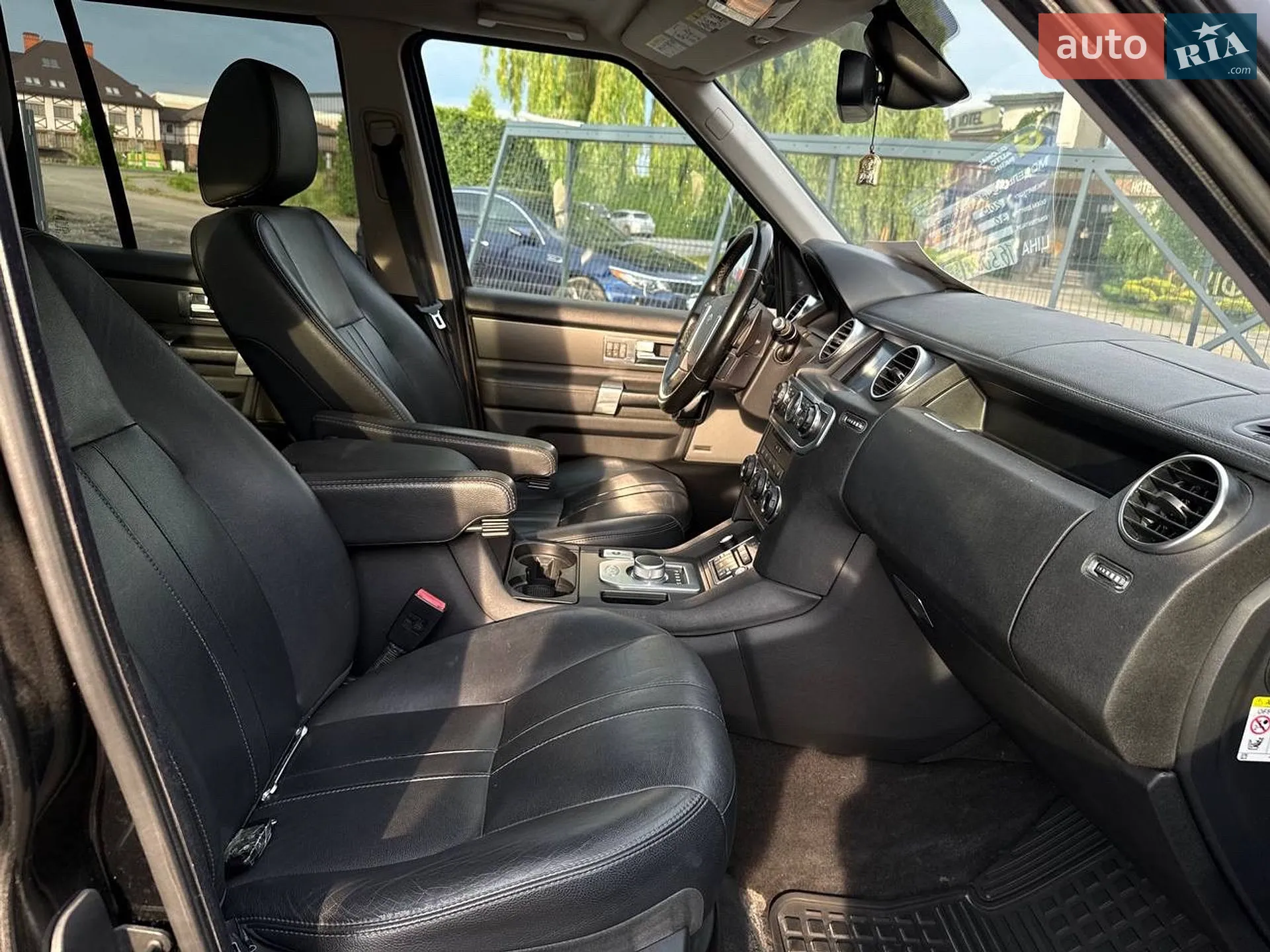 2013 Land Rover Discovery - мініатюра 23