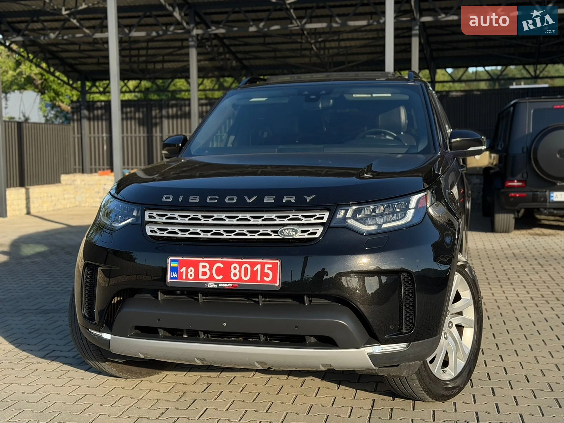 2017 Land Rover Discovery - мініатюра 11