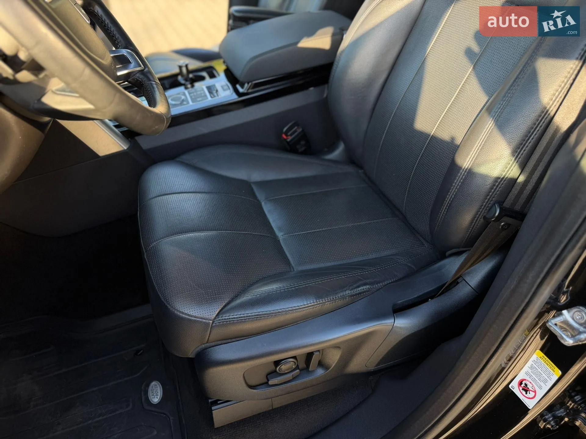 2017 Land Rover Discovery - мініатюра 44