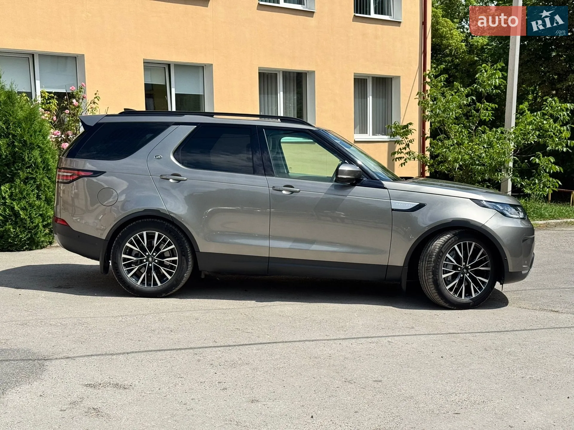 2019 Land Rover Discovery - мініатюра 3