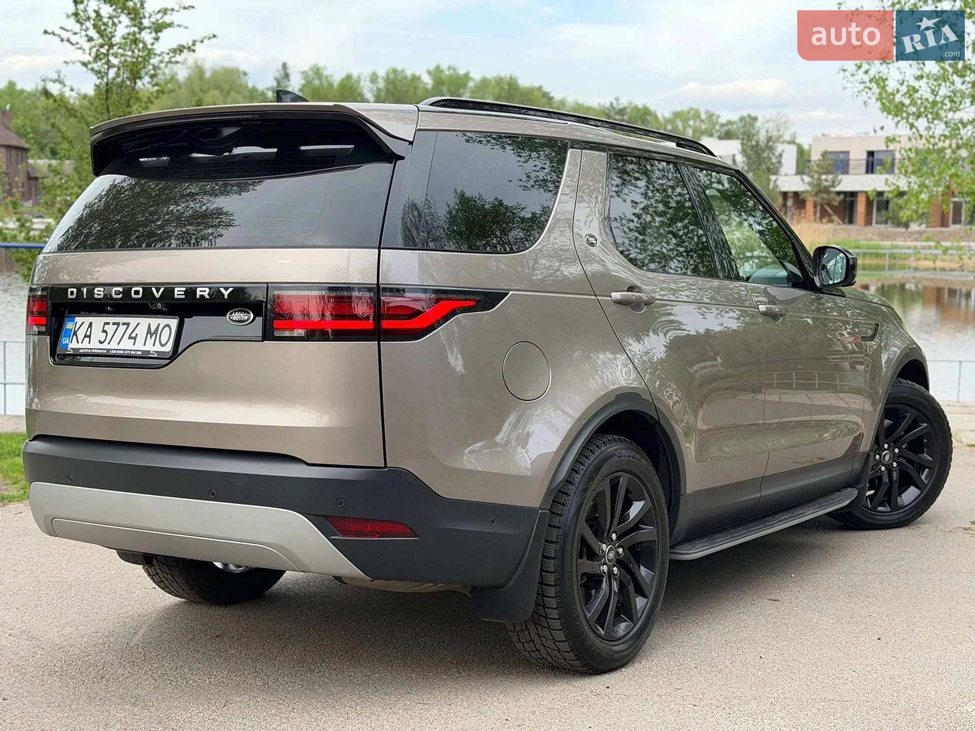 2021 Land Rover Discovery - мініатюра 17