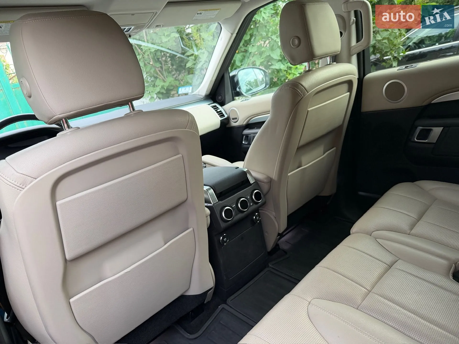 2019 Land Rover Discovery - мініатюра 26