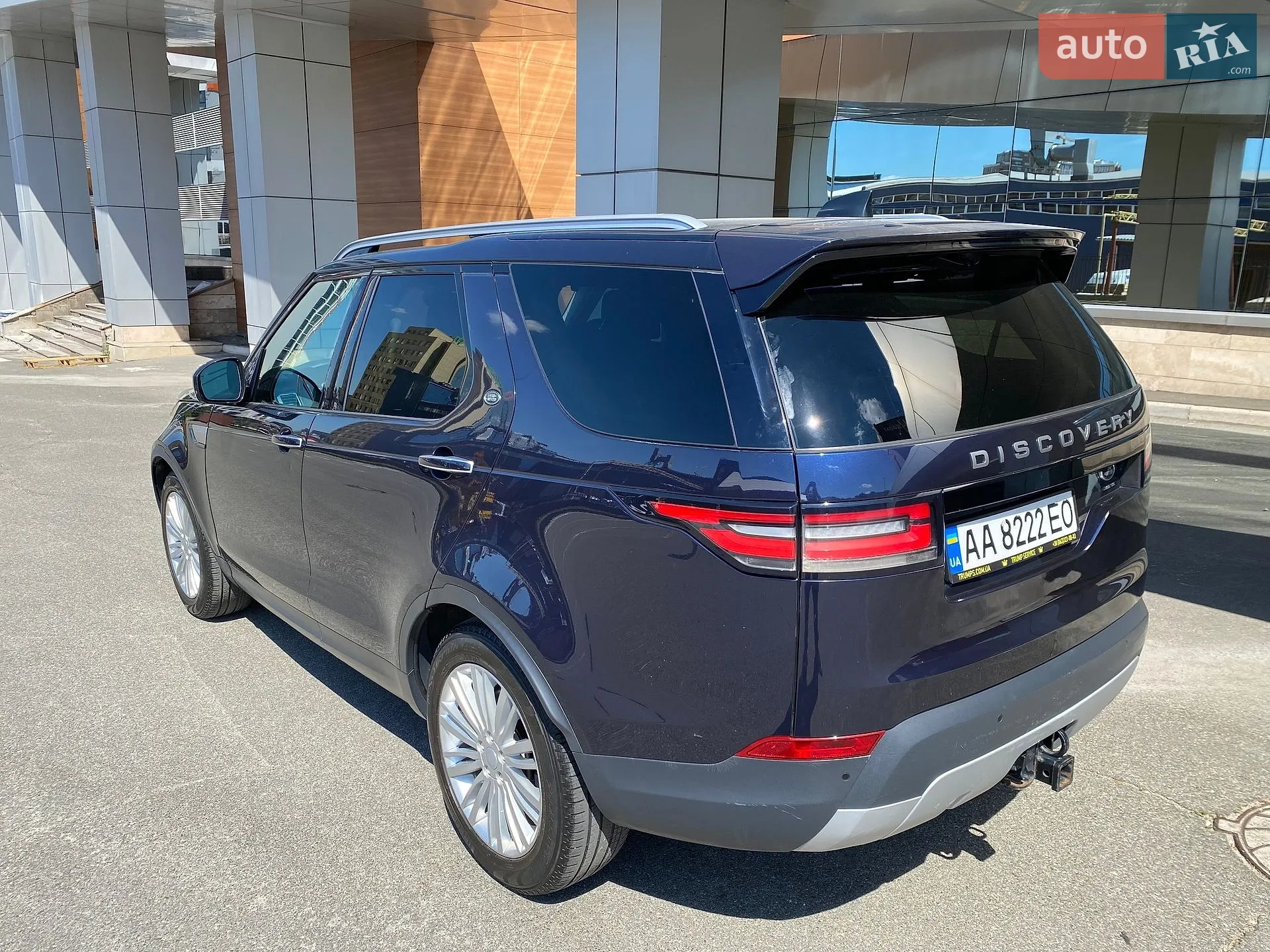 2018 Land Rover Discovery - мініатюра 15