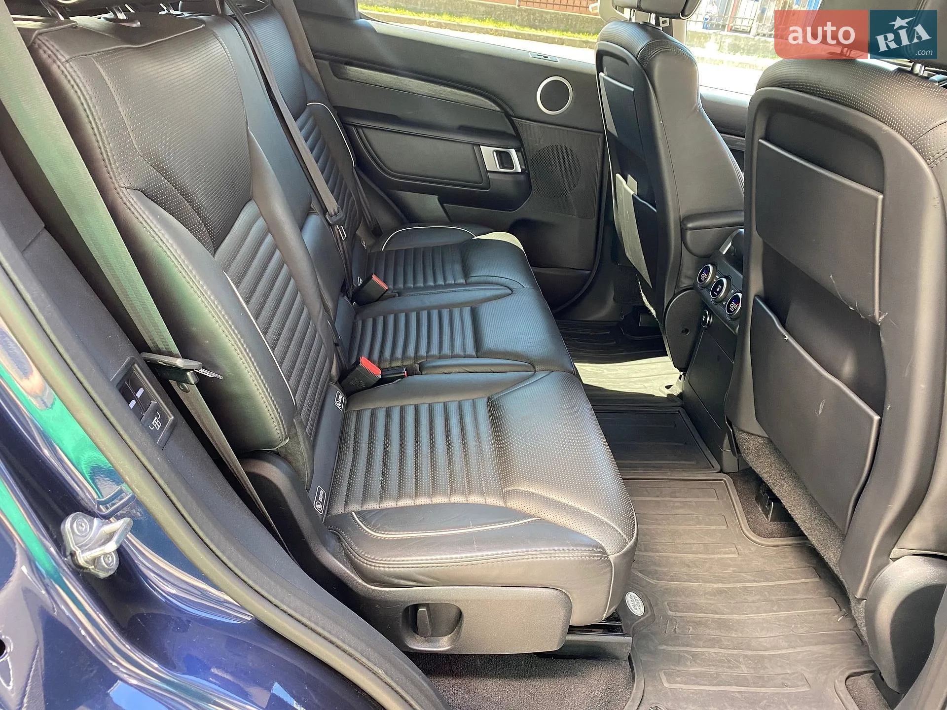 2018 Land Rover Discovery - мініатюра 47