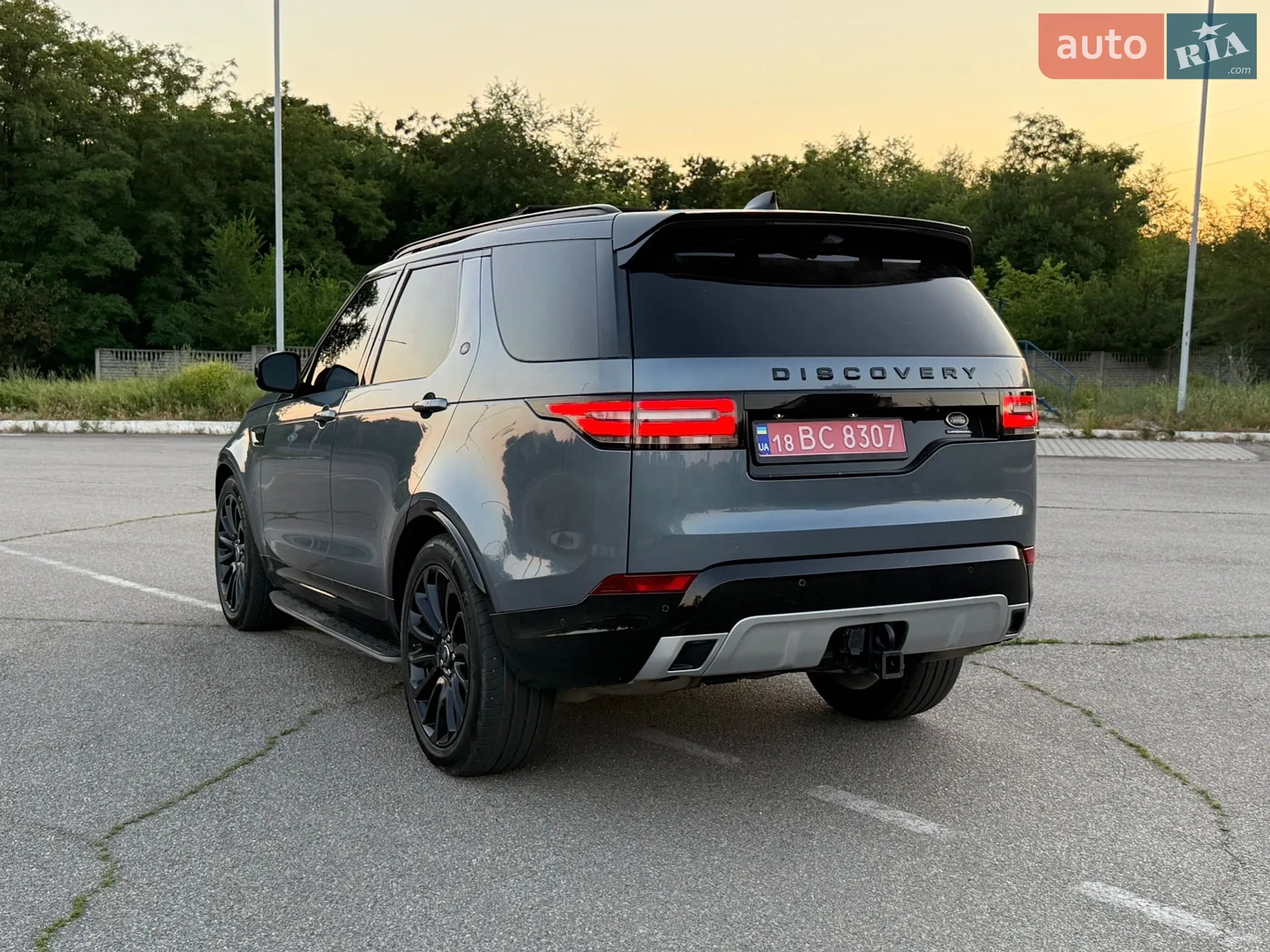 2019 Land Rover Discovery - мініатюра 8
