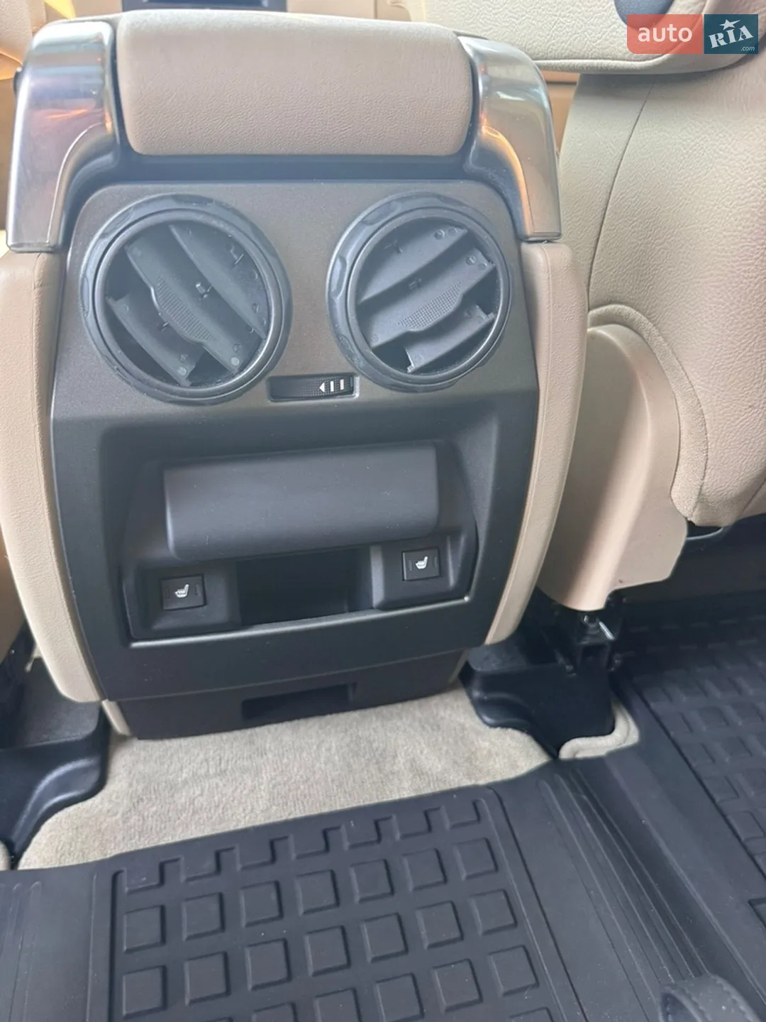 2014 Land Rover Discovery - мініатюра 10