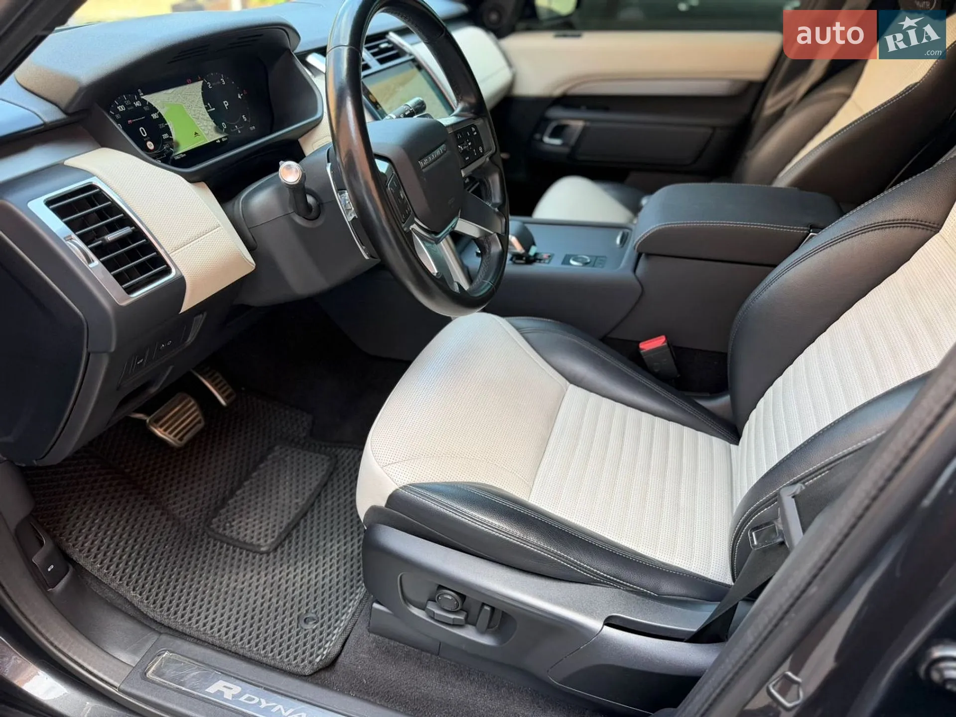 2021 Land Rover Discovery - мініатюра 18