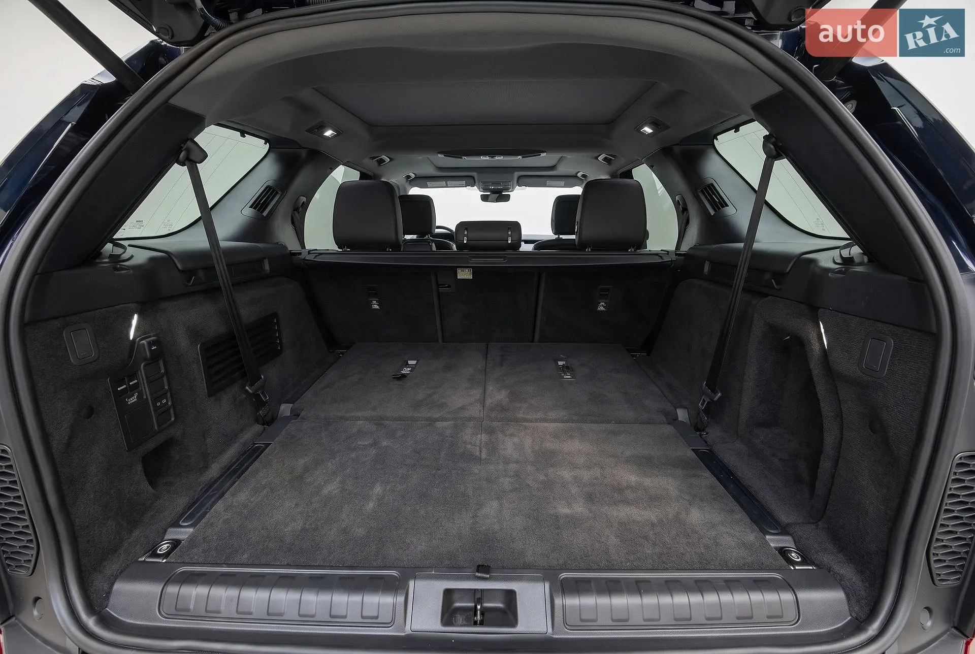 2023 Land Rover Discovery - мініатюра 12