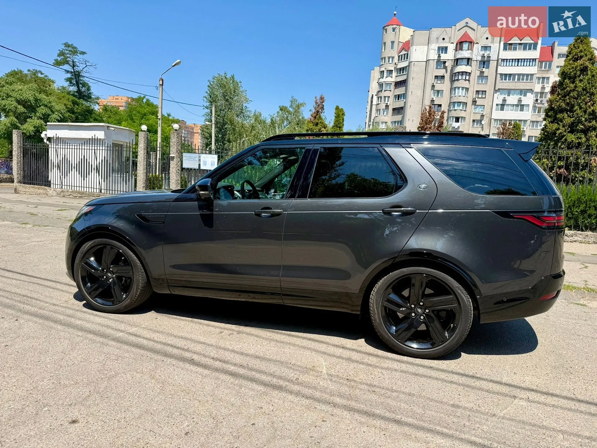 2023 Land Rover Discovery - мініатюра 9