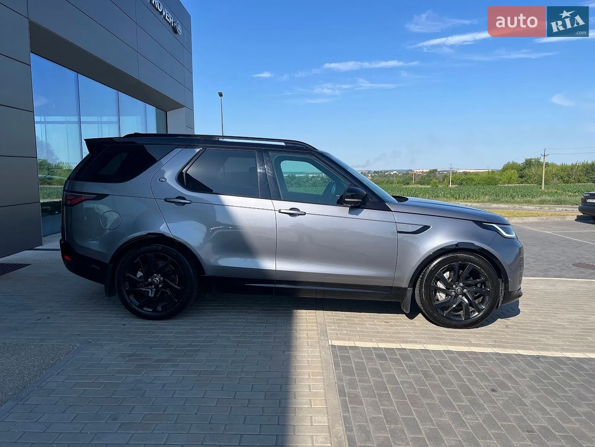2023 Land Rover Discovery - мініатюра 8