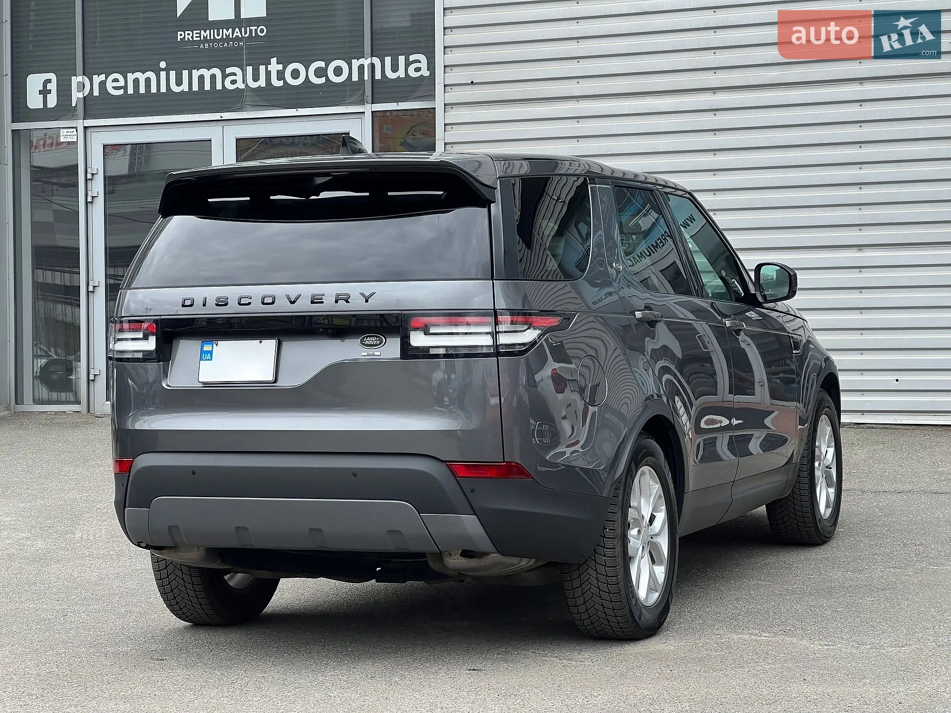 2018 Land Rover Discovery - мініатюра 13