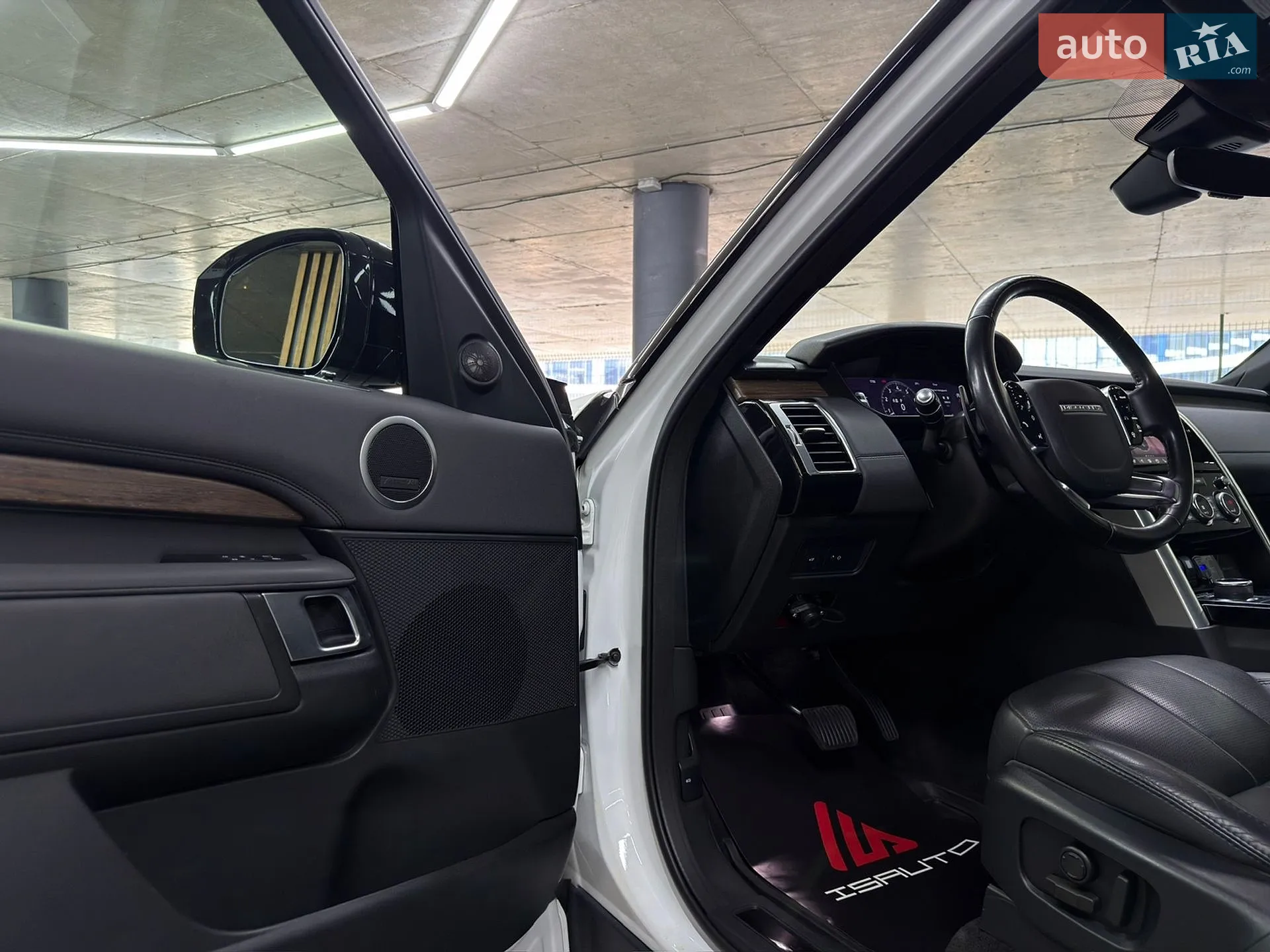 2019 Land Rover Discovery - мініатюра 19