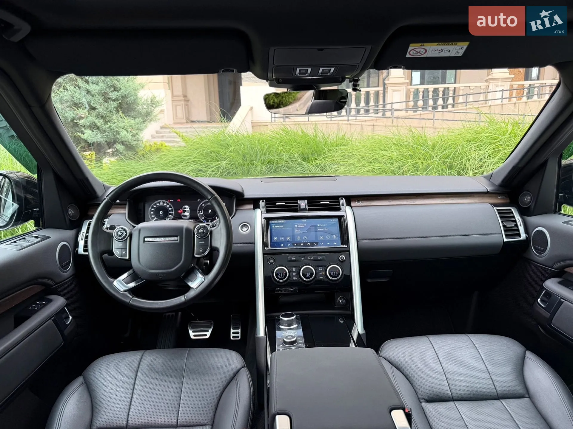 2018 Land Rover Discovery - мініатюра 34