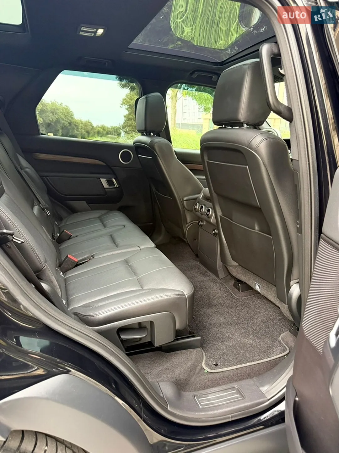 2018 Land Rover Discovery - мініатюра 64