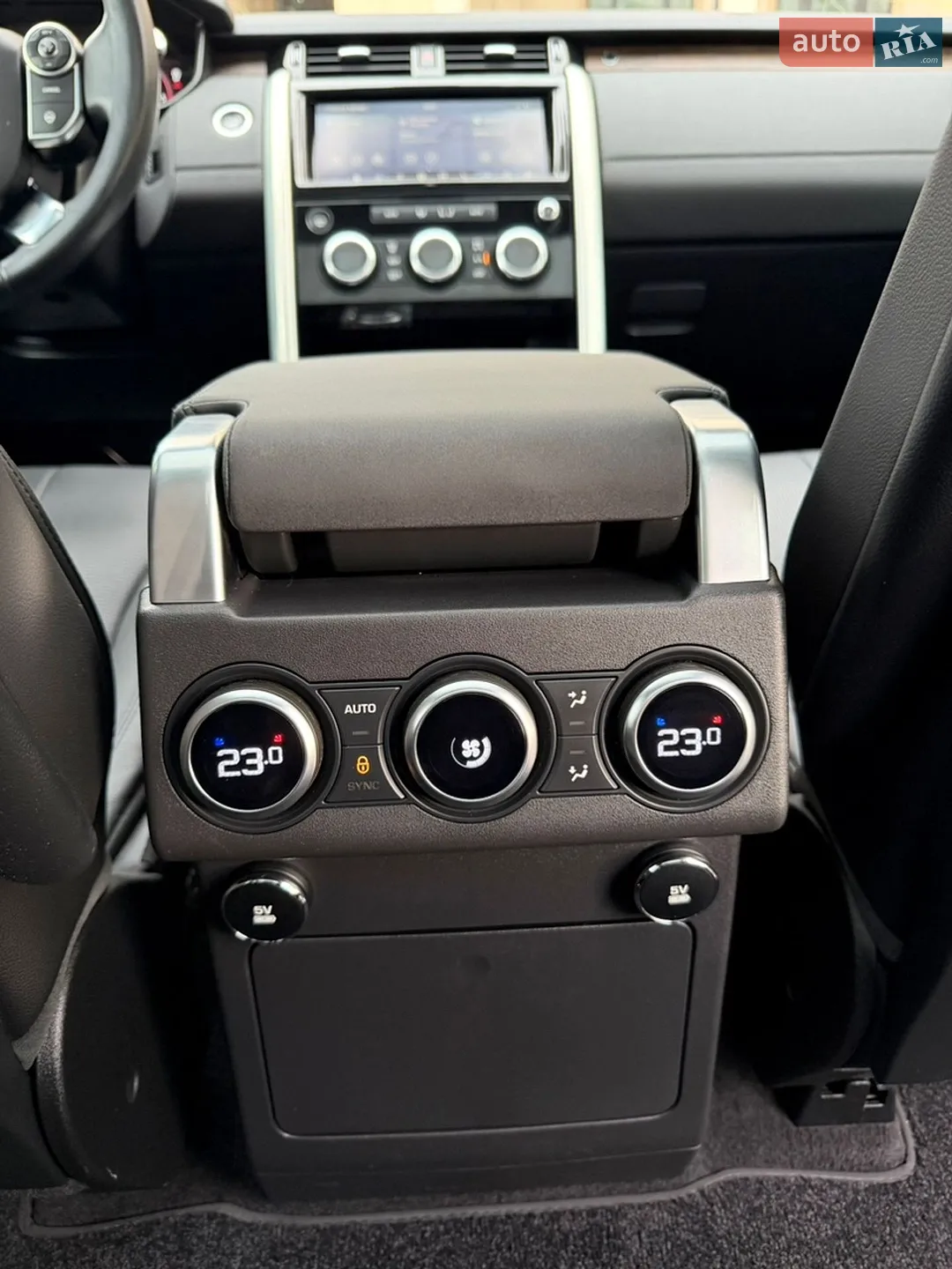 2018 Land Rover Discovery - мініатюра 66