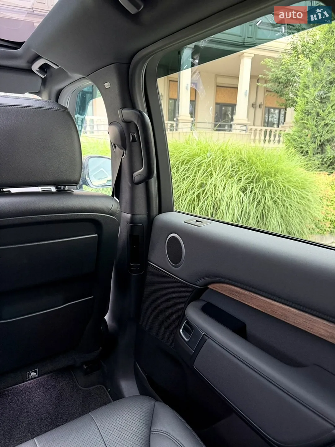 2018 Land Rover Discovery - мініатюра 56