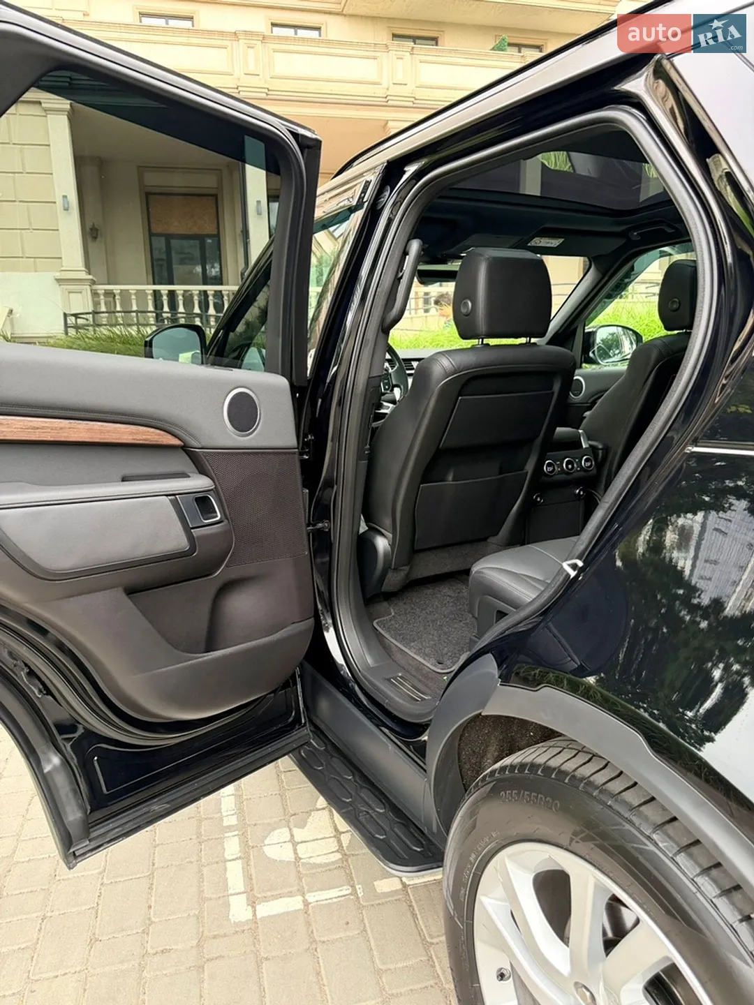 2018 Land Rover Discovery - мініатюра 58