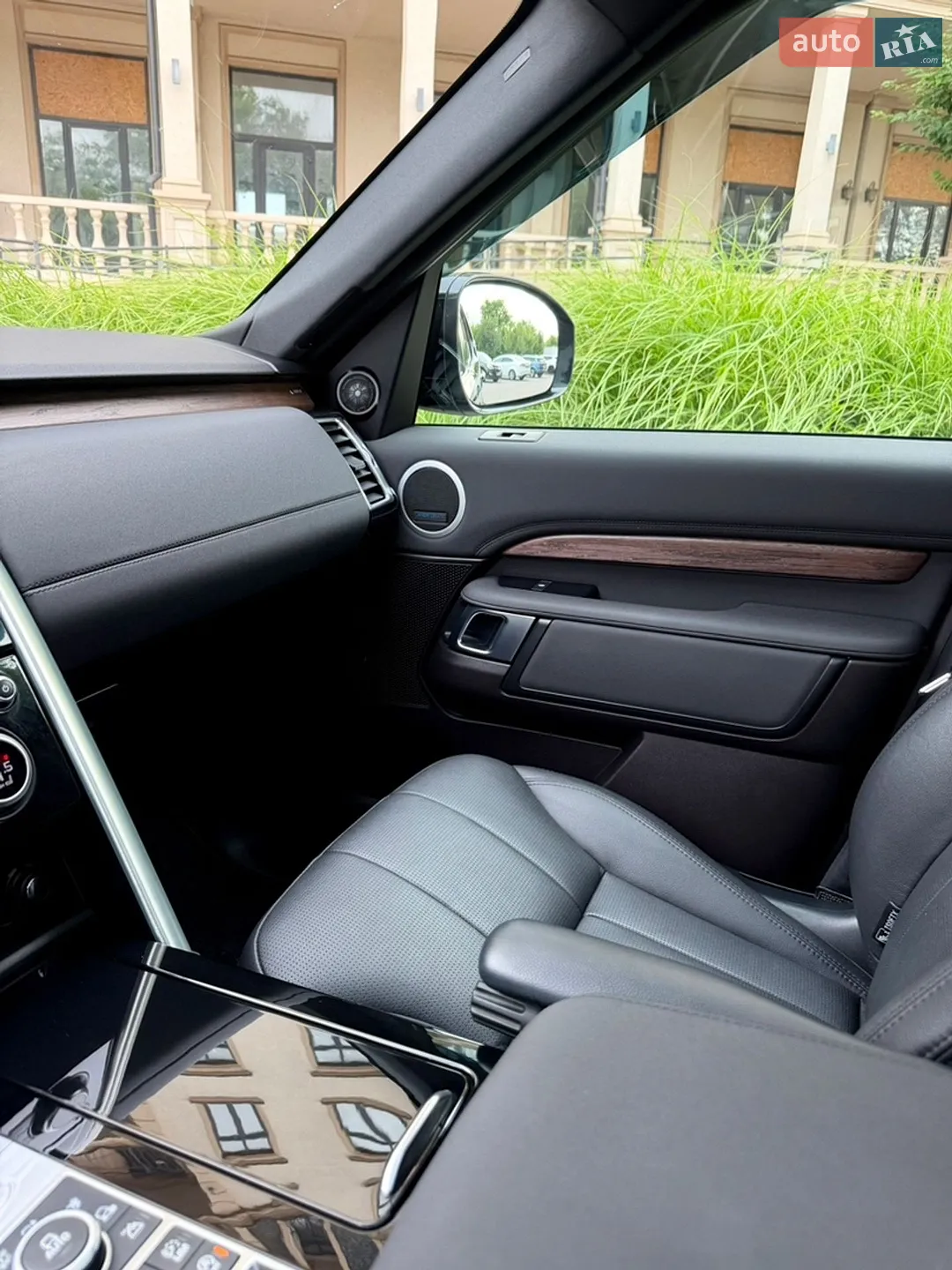 2018 Land Rover Discovery - мініатюра 49