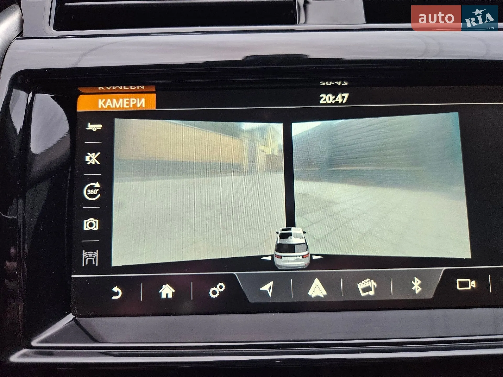 2017 Land Rover Discovery - мініатюра 38