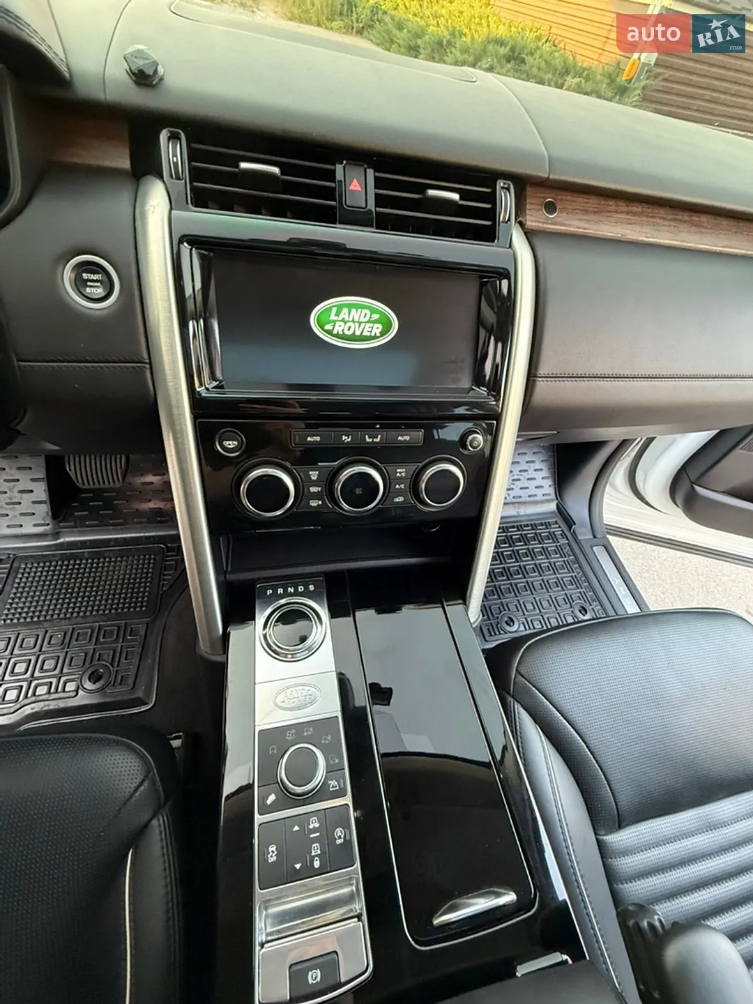 2018 Land Rover Discovery - мініатюра 9