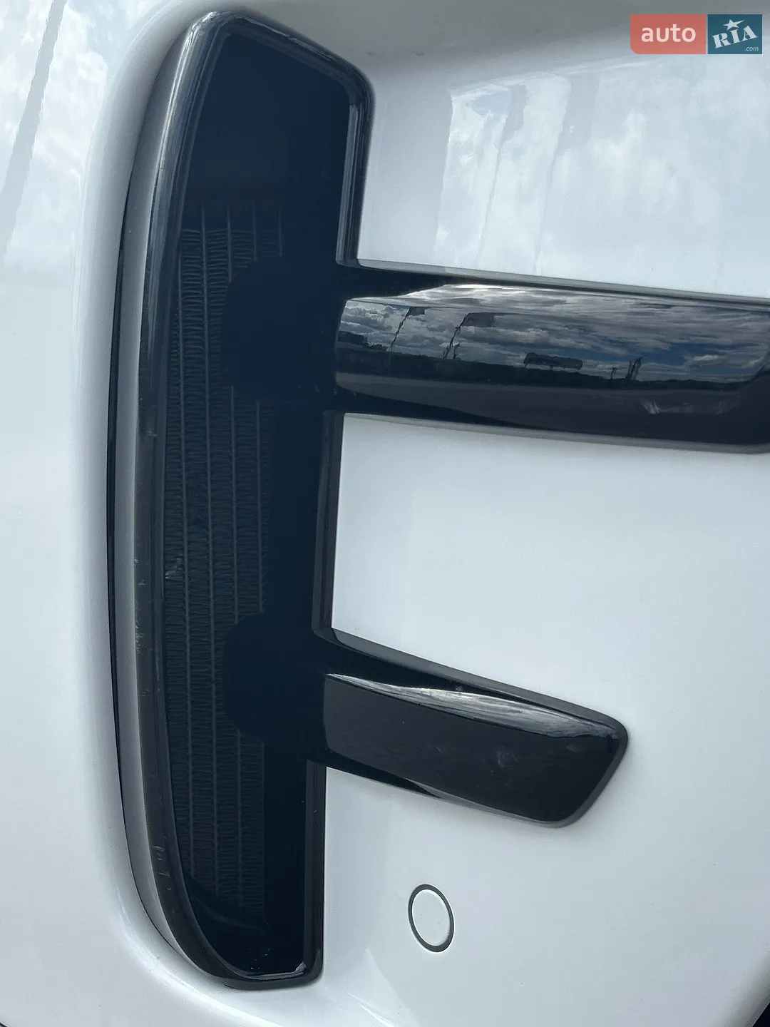 2018 Land Rover Discovery - мініатюра 18