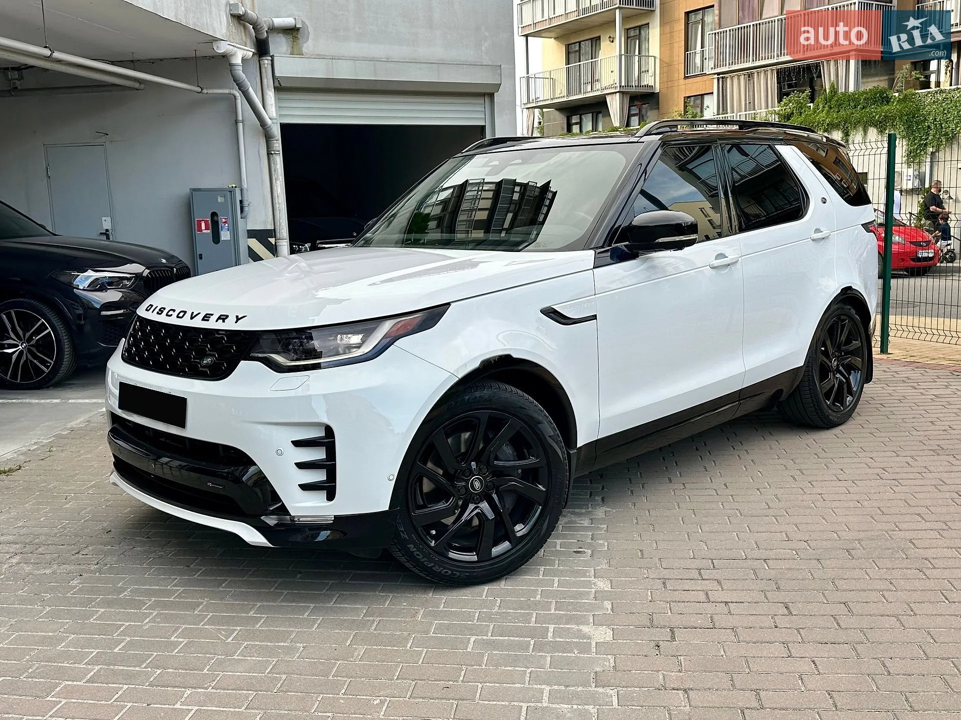 2023 Land Rover Discovery - мініатюра 5
