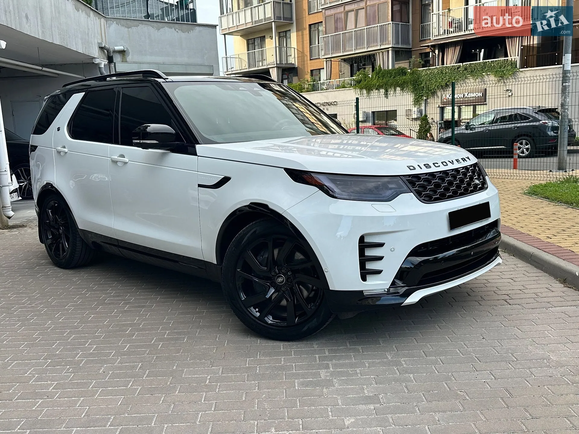 2023 Land Rover Discovery - мініатюра 9
