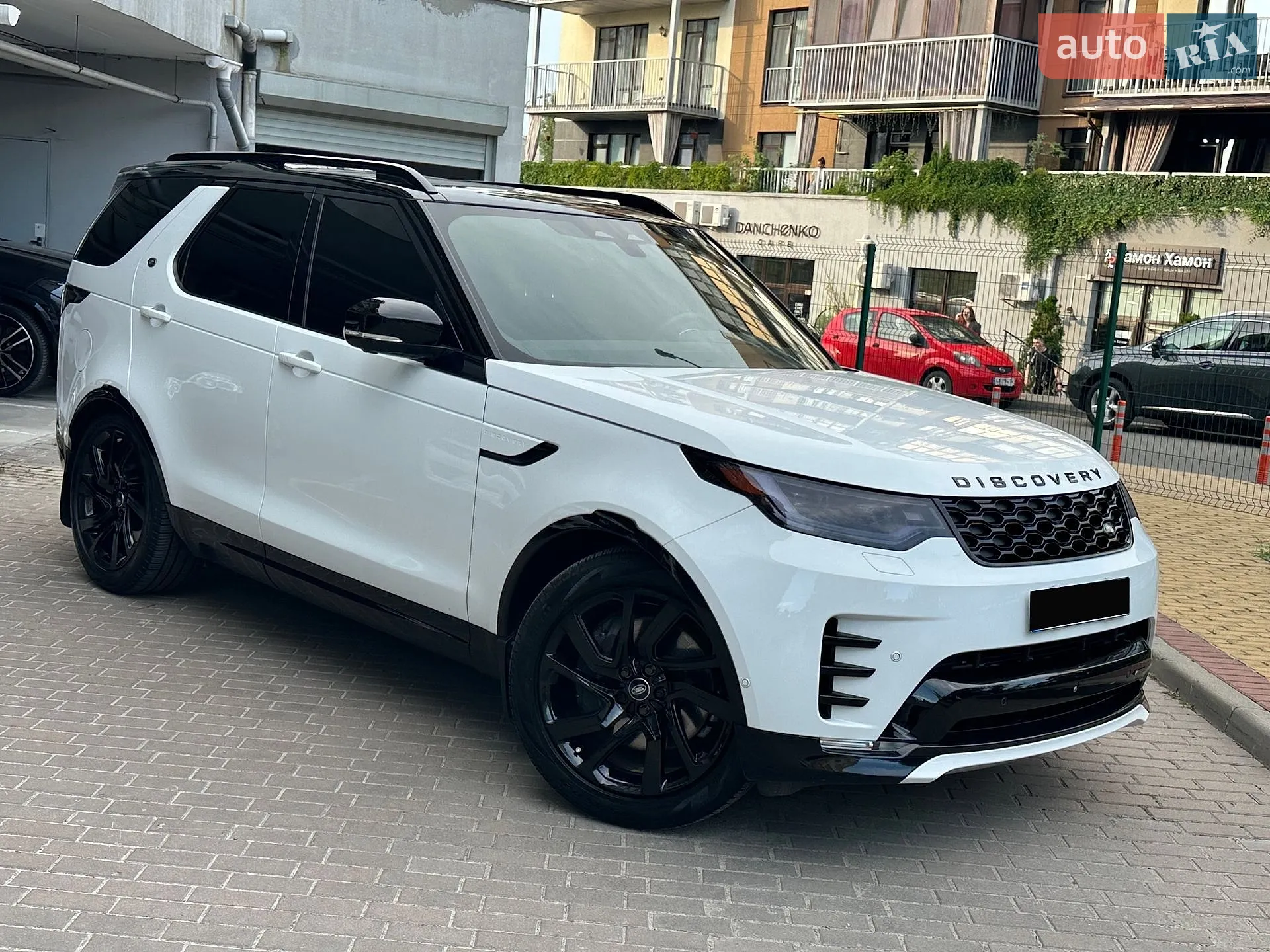 2023 Land Rover Discovery - мініатюра 10