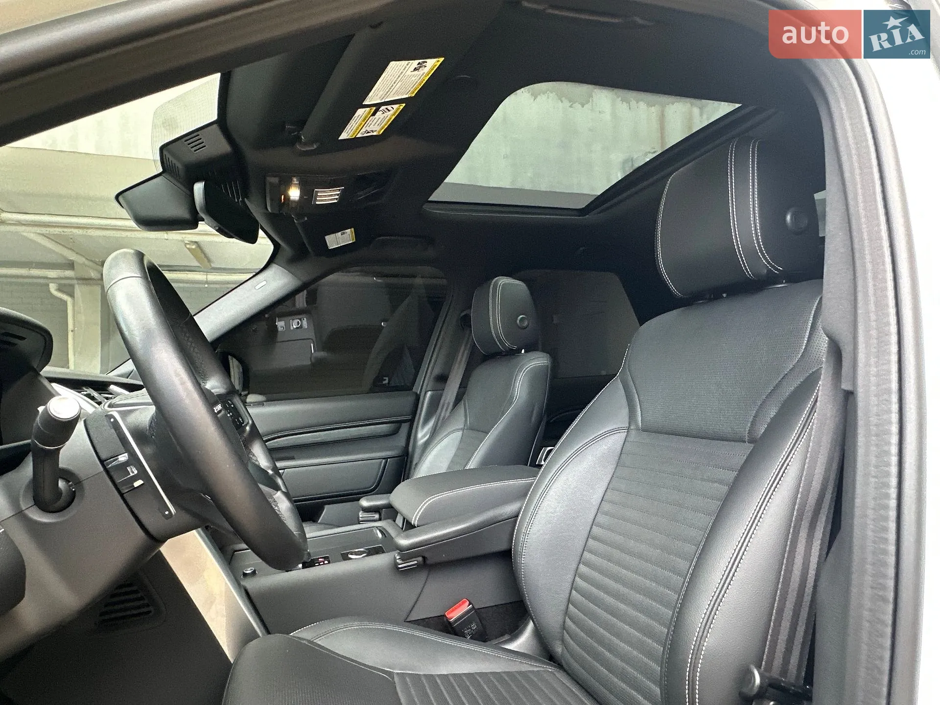 2023 Land Rover Discovery - мініатюра 36
