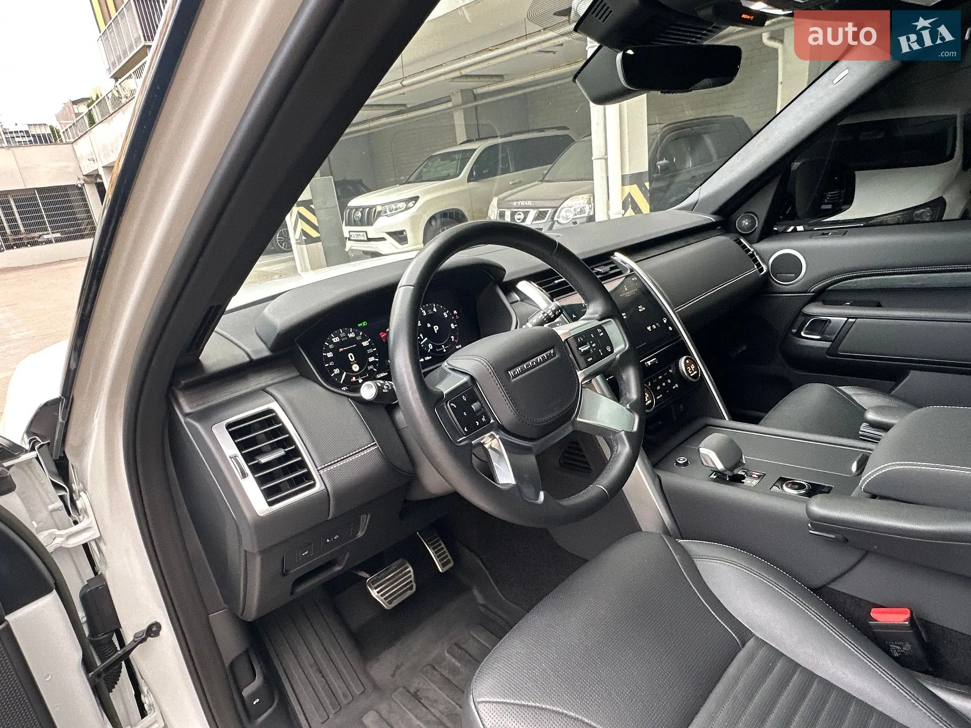 2023 Land Rover Discovery - мініатюра 37