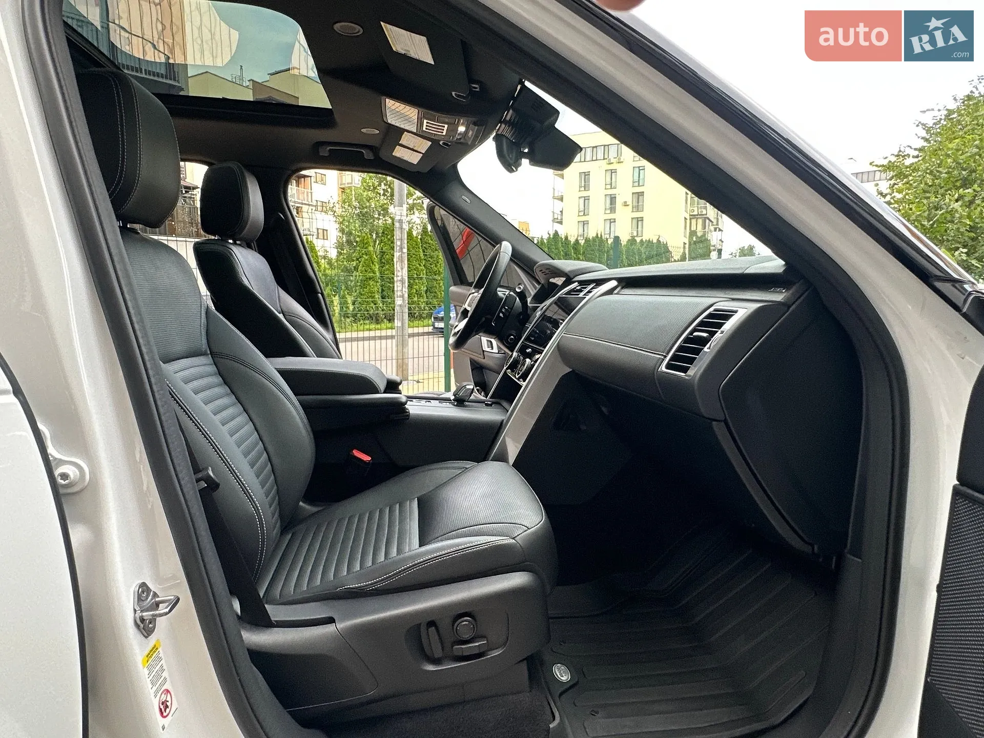 2023 Land Rover Discovery - мініатюра 41