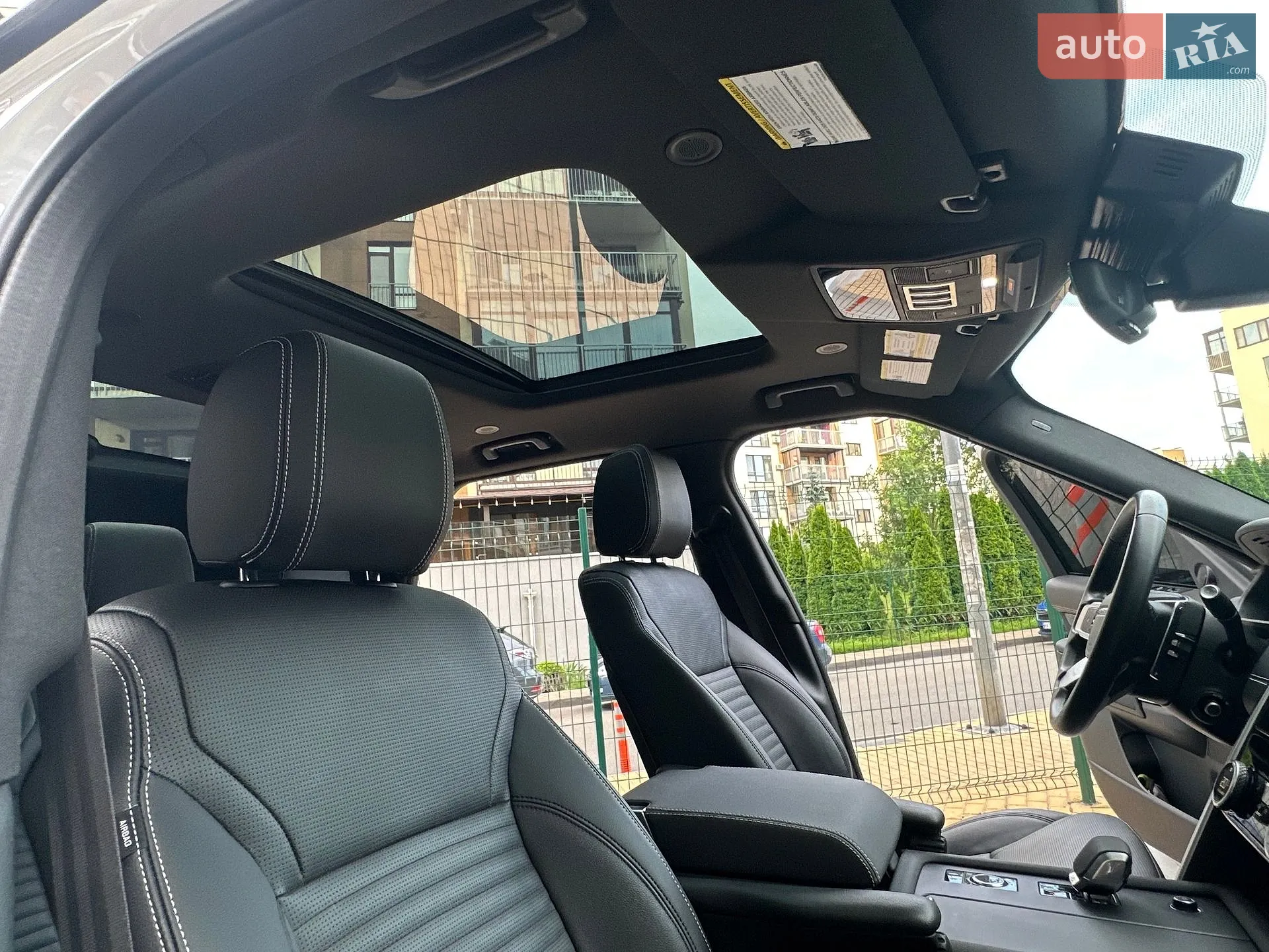 2023 Land Rover Discovery - мініатюра 43