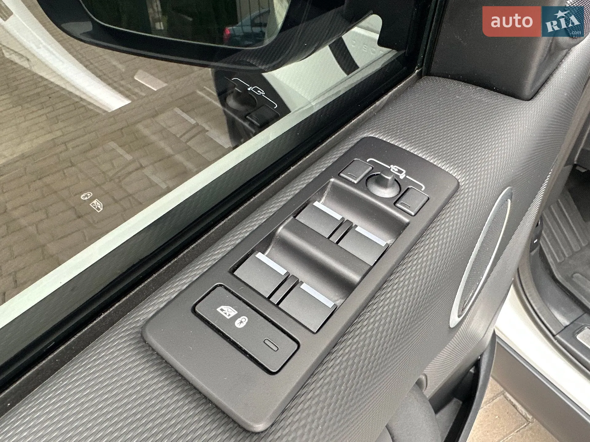 2023 Land Rover Discovery - мініатюра 60