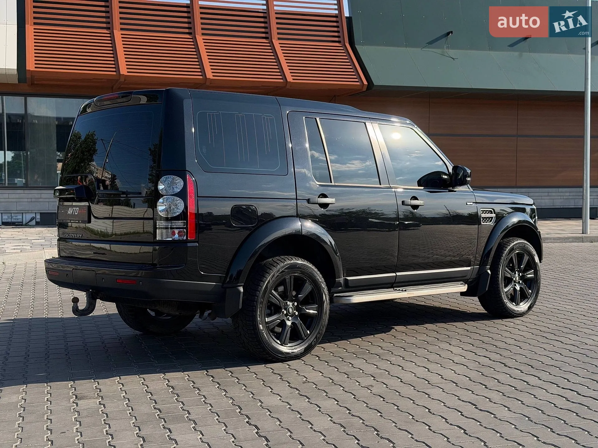 2015 Land Rover Discovery - мініатюра 19