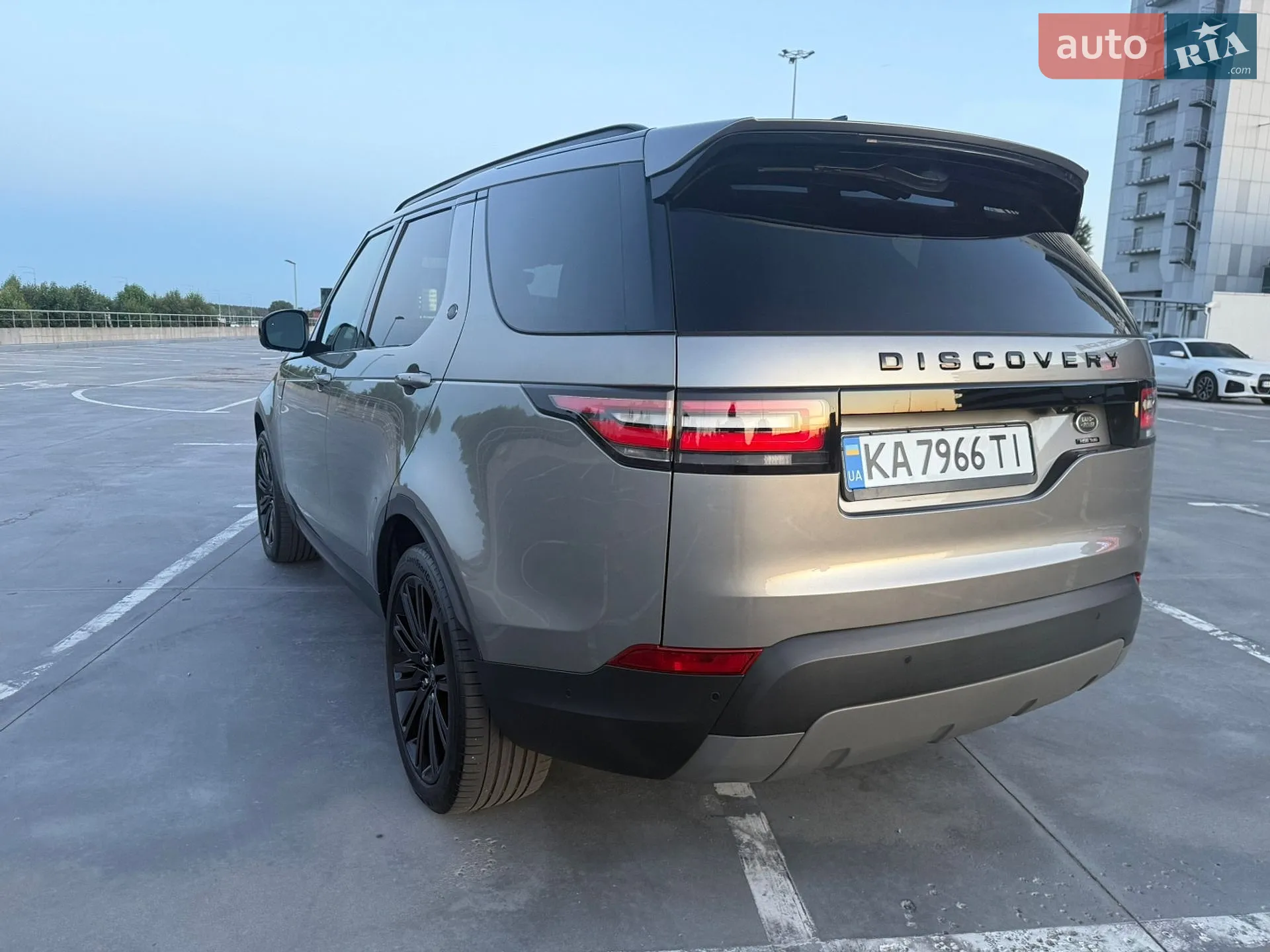 2017 Land Rover Discovery - мініатюра 7