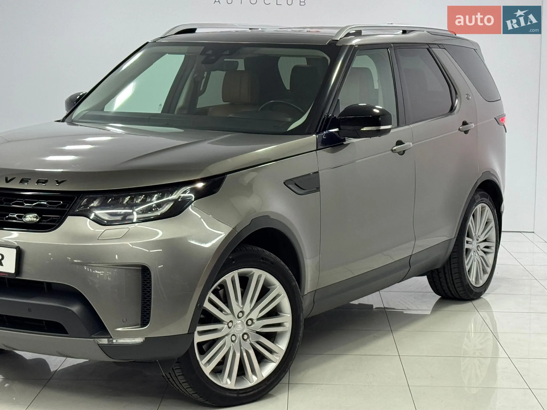 2017 Land Rover Discovery - мініатюра 3
