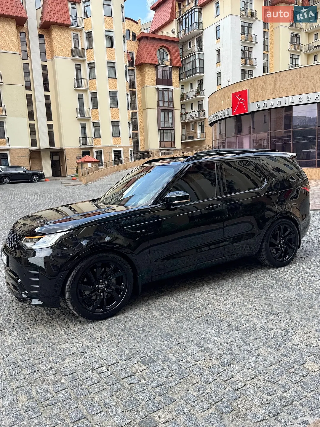 2023 Land Rover Discovery - мініатюра 19