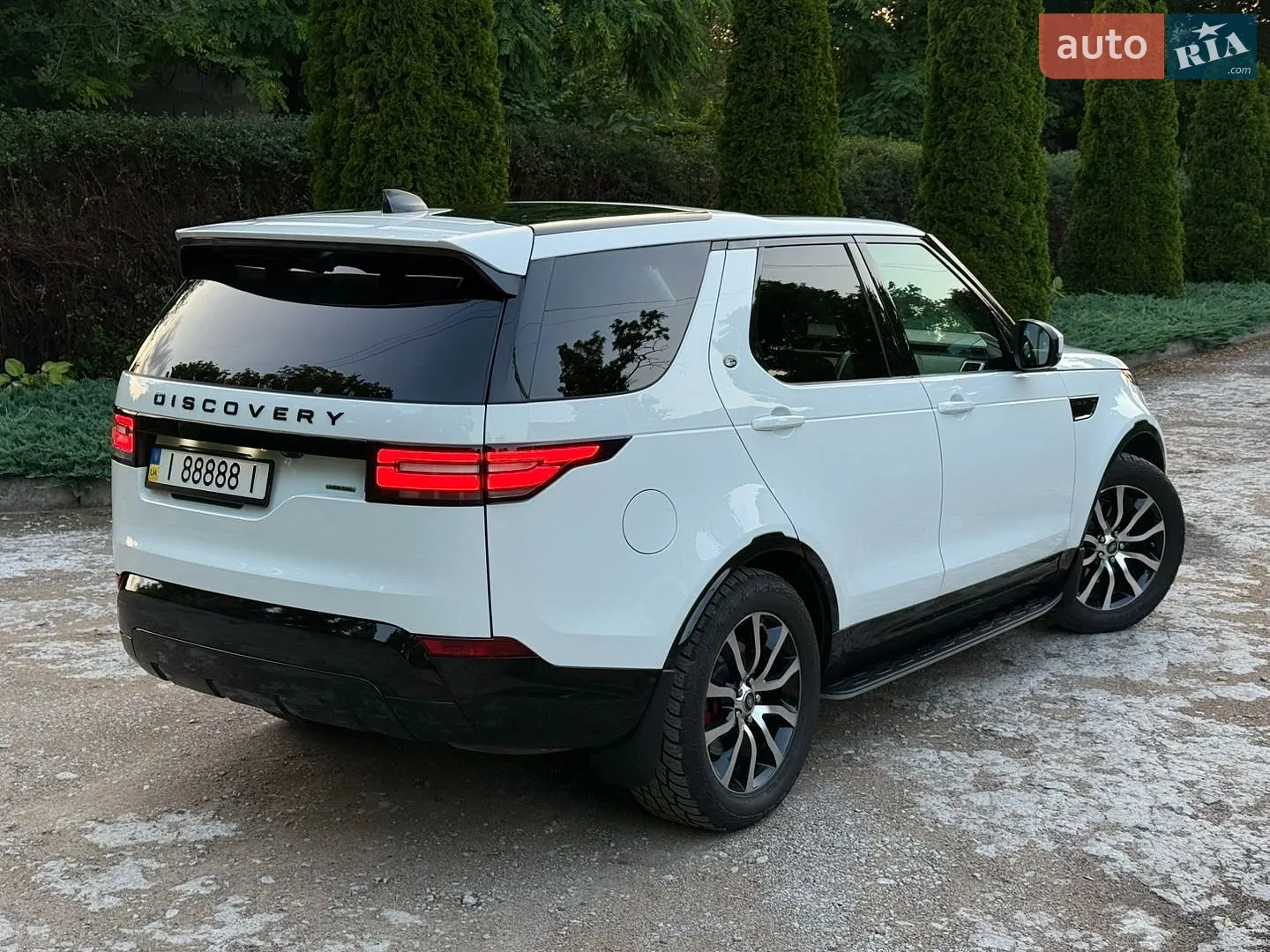 2017 Land Rover Discovery - мініатюра 4