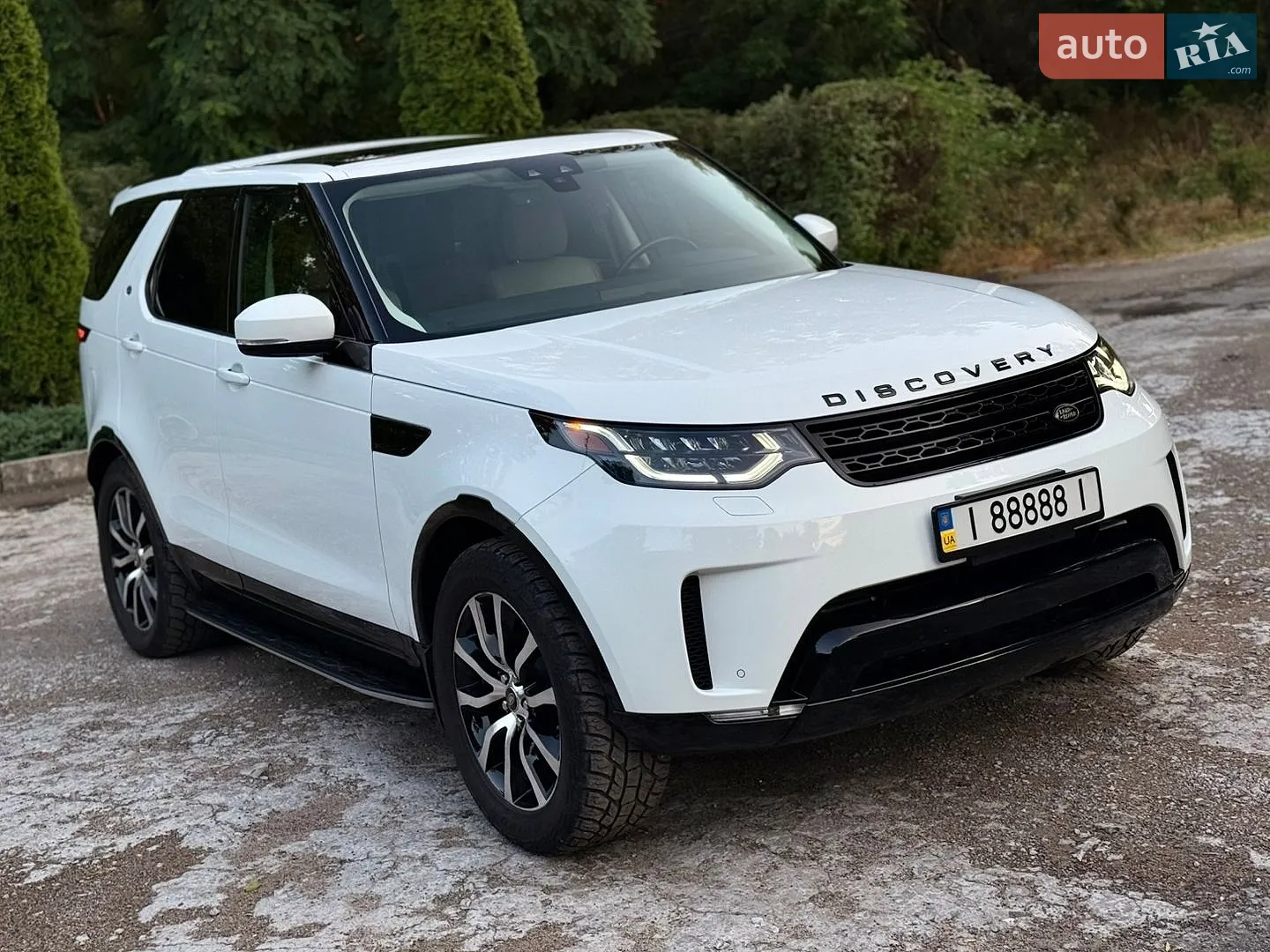 2017 Land Rover Discovery - мініатюра 8