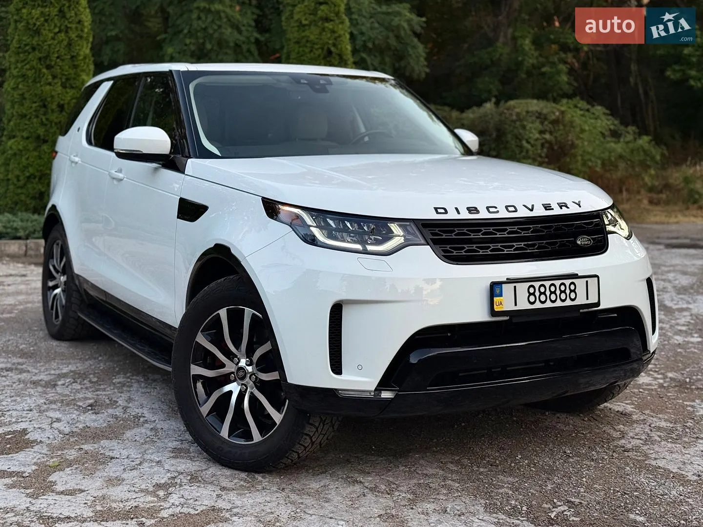 2017 Land Rover Discovery - мініатюра 14